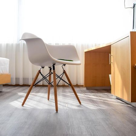 Cristall Hotel Waghäusel Habitación foto