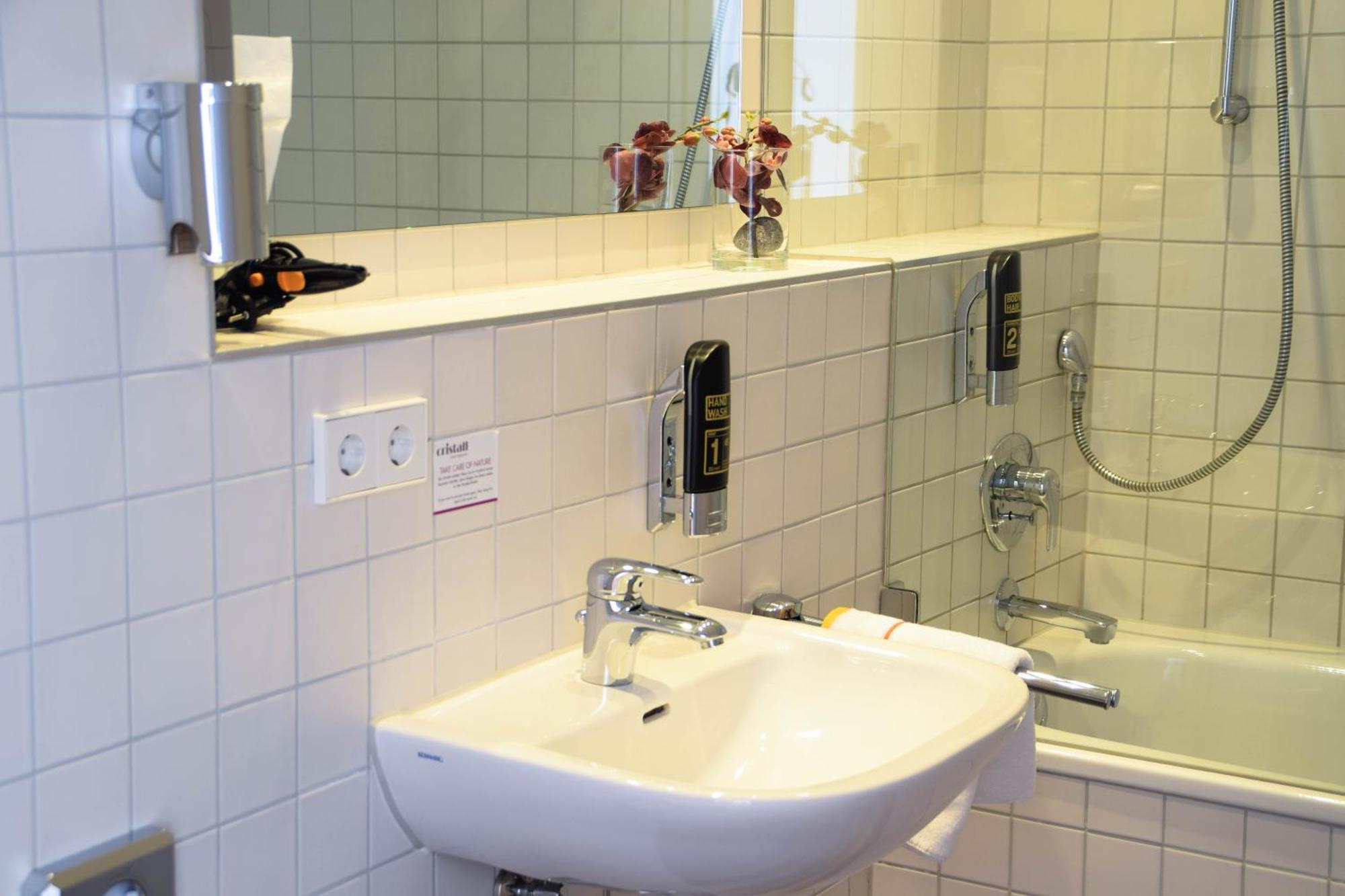 Cristall Hotel Waghäusel Habitación foto